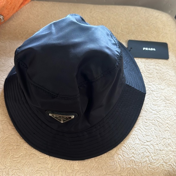 Copy black bucket hat